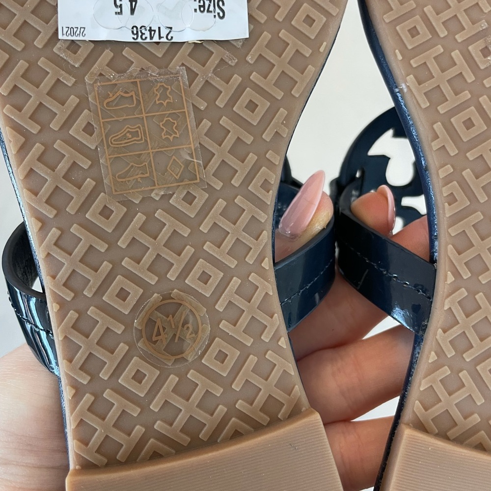 ❌SOLD❌Tory Burch Miller Rainbow Thong Sandals Navy Blue - Picture 7 of 8